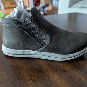 Clarks Women's Breeze Clover Ankle Boot Olive Green Womens 6.5